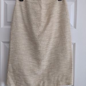 Ellen Tracy Cream & Gold Thread Pencil Skirt